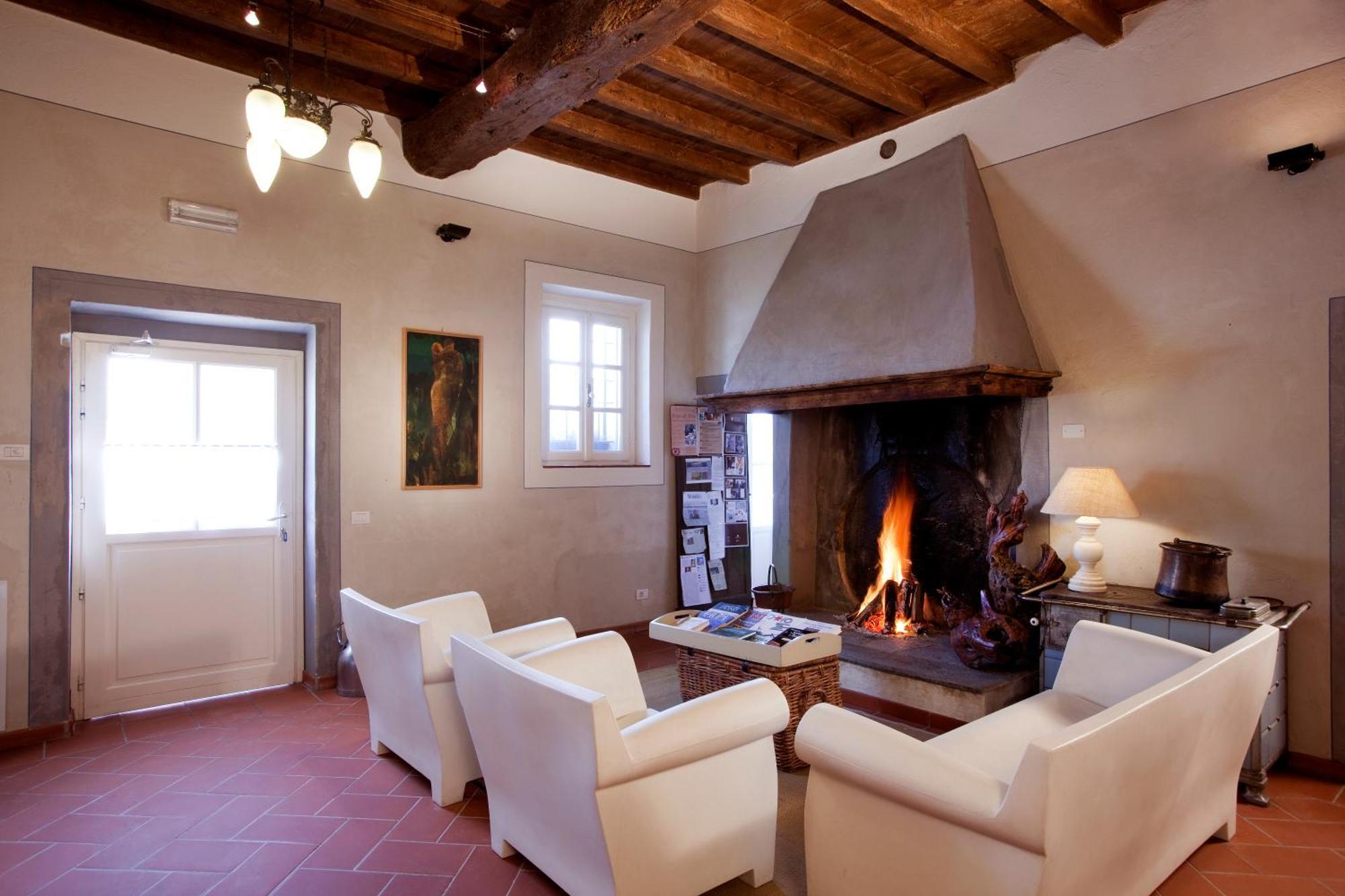 Agriturismo Cascina Caremma Besate ภายนอก รูปภาพ
