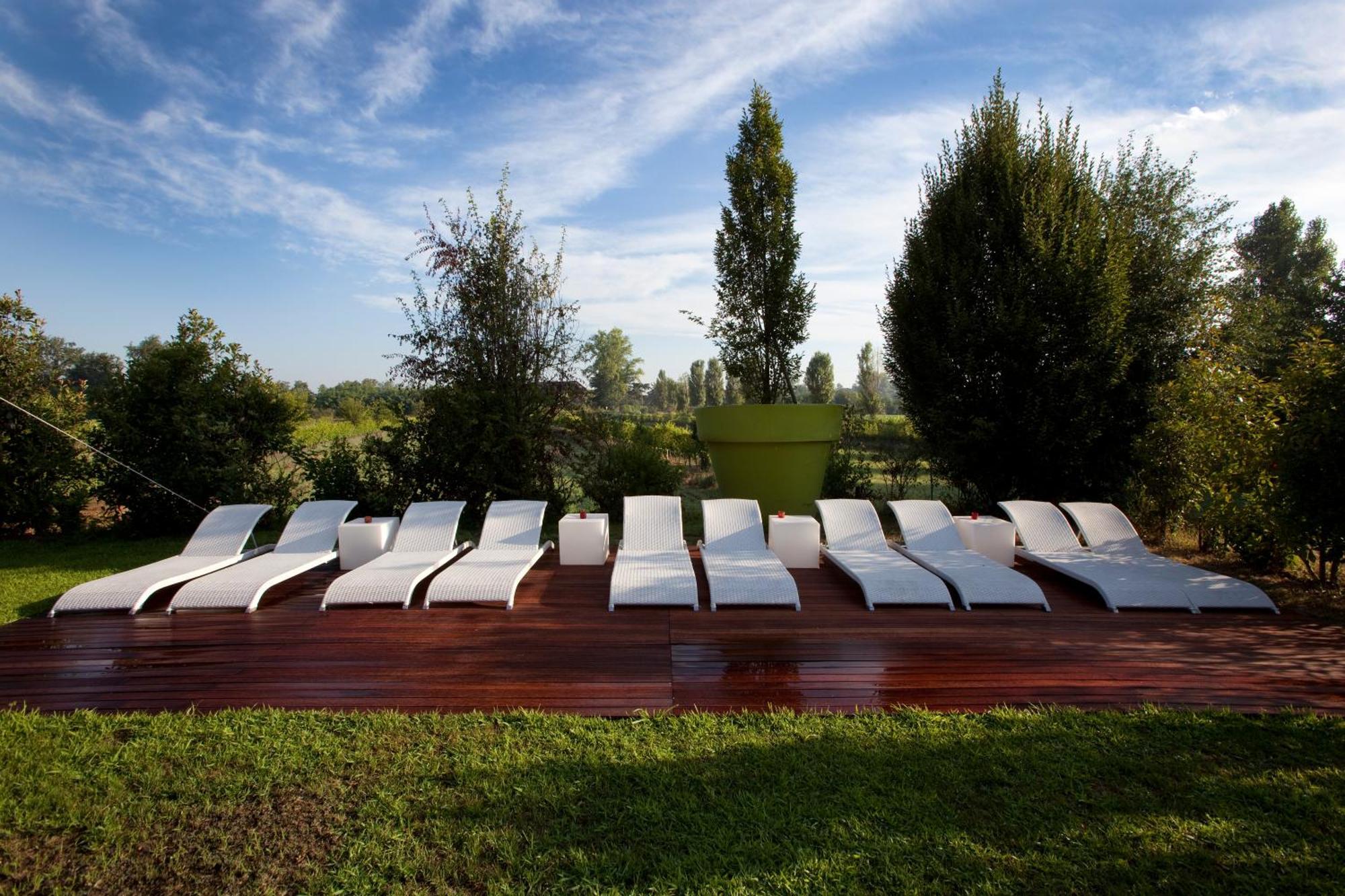 Agriturismo Cascina Caremma Besate ภายนอก รูปภาพ