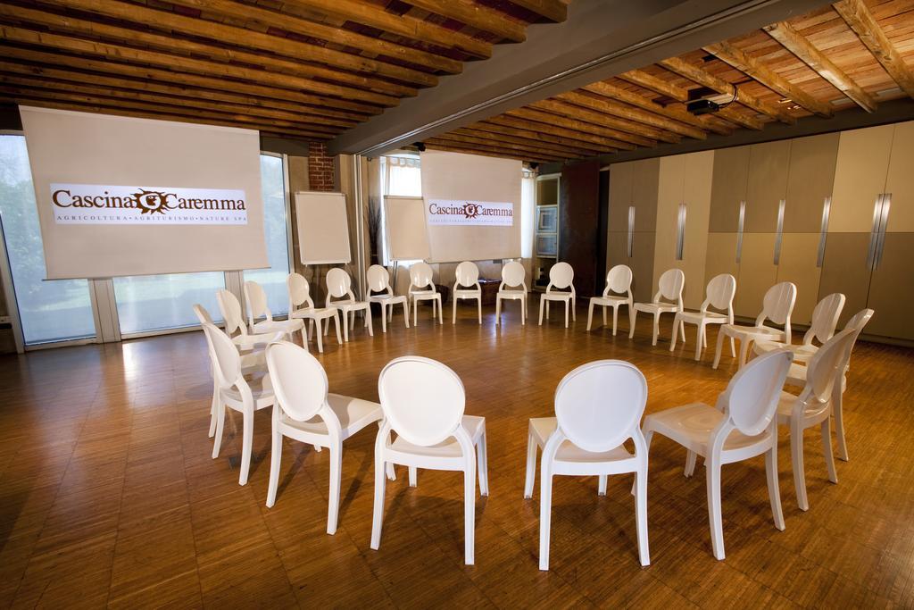Agriturismo Cascina Caremma Besate ภายนอก รูปภาพ