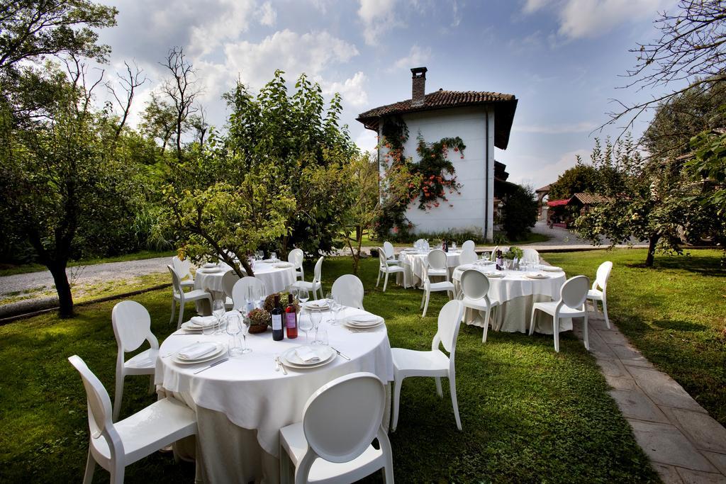 Agriturismo Cascina Caremma Besate ภายนอก รูปภาพ