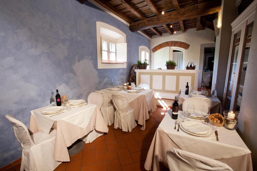 Agriturismo Cascina Caremma Besate ภายนอก รูปภาพ
